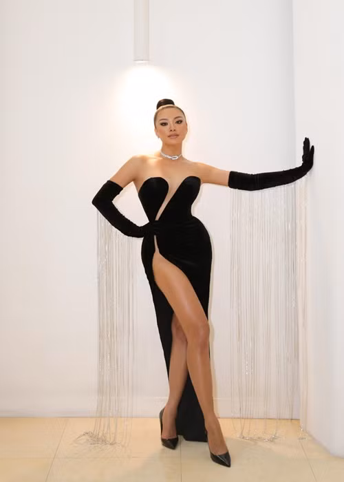 Việc Kim Duyên được chọn thi Hoa hậu Siêu quốc gia 2022 không khiến khán giả quá bất ngờ bởi cô hội tụ đủ yếu tố để “chinh chiến” cuộc thi nhan sắc quốc tế.