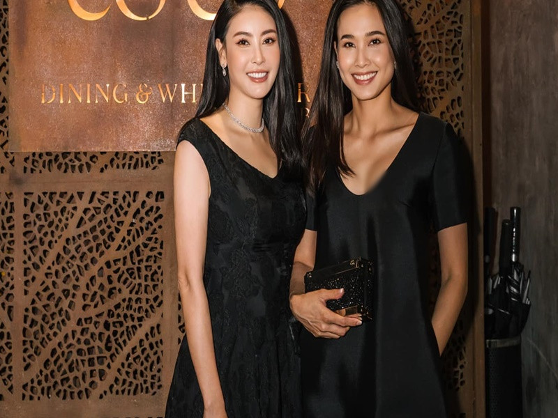 Dương Mỹ Linh đến chúc mừng sinh nhật ông xã Hà Kiều Anh.