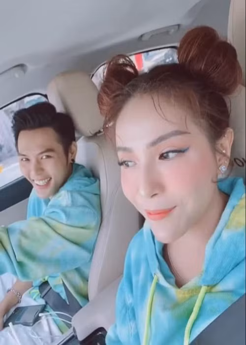 Cháu nuôi của Hoài Linh từng khoe ảnh bên Khả Như và tiết lộ đã tỏ tình với nữ diễn viên. Ảnh: Công lý và xã hội