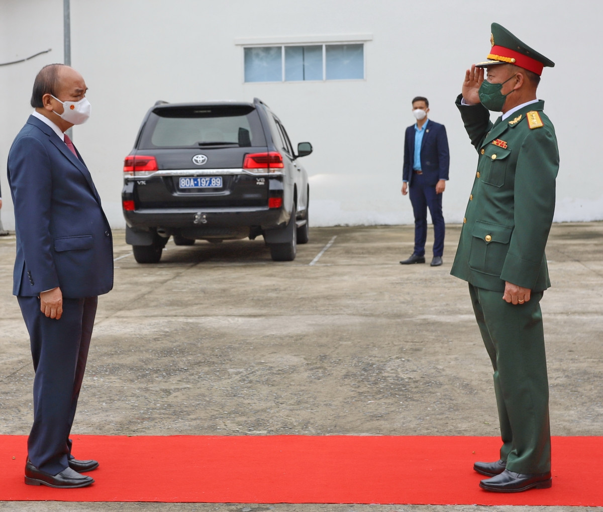 Chu tich nuoc Nguyen Xuan Phuc chuc Tet tai Da Nang-Hinh-2