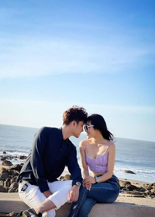 Phi Hùng sẵn sàng công khai ảnh tình mới vì bản thân đang hạnh phúc. Ảnh: FBNV