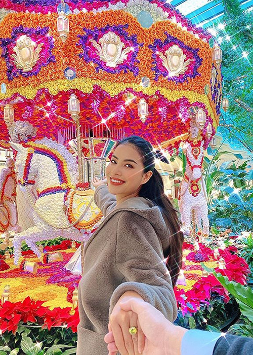 Người đẹp từng công khai thông tin đính hôn vào ngày Valentine năm 2019.