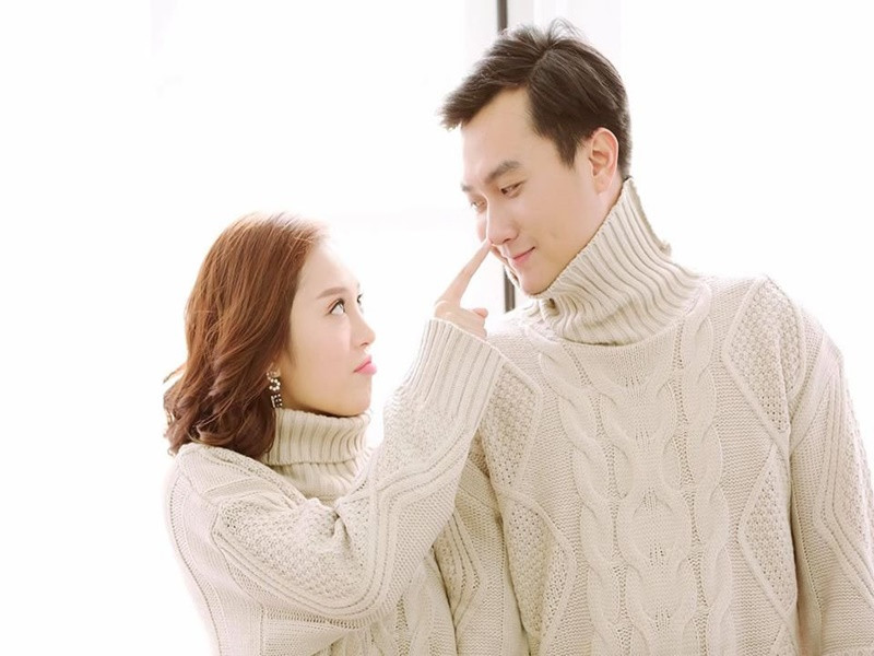 Hồng Anh sinh năm 1998, tham gia một vài series hài. Cô chủ động nói lời chia tay với Anh Tuấn vì hai người không còn chung suy nghĩ. Ảnh: Zing