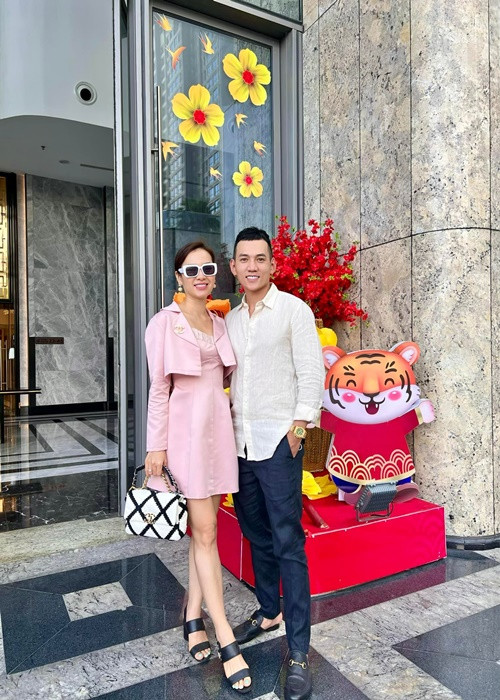 Lý Bình mong muốn tổ chức đám cưới ở biển vì cả anh và Phương Trinh đều rất yêu biển.