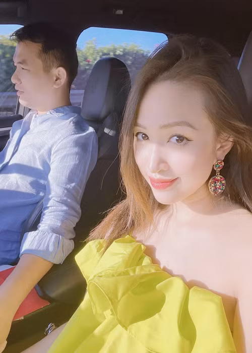 Vân Hugo yêu thích các mẫu váy quây khi mang bầu.