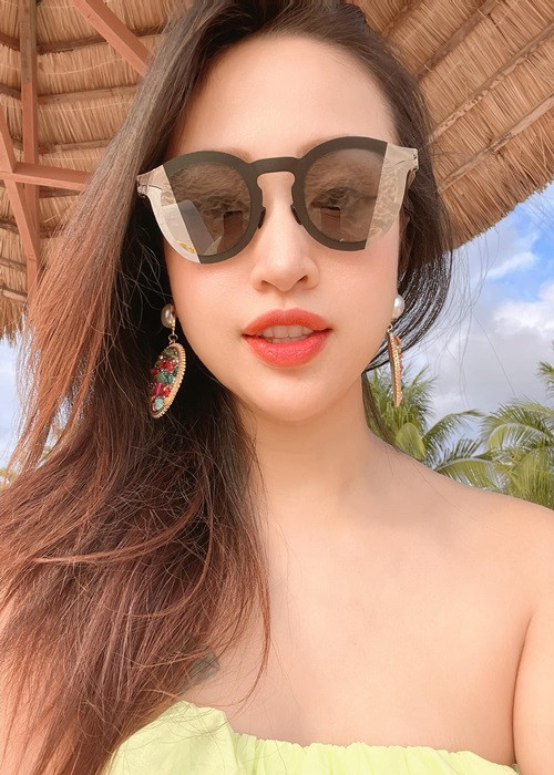 Vân Hugo được xem là bà bầu xinh đẹp, gợi cảm nhất showbiz Việt hiện giờ.