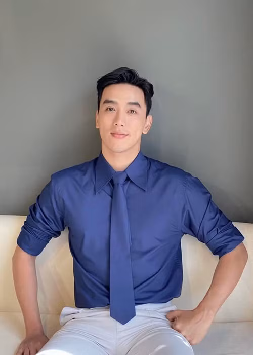 Nam người mẫu sinh năm 1992 còn chăm chỉ tham gia các gameshow để được nhiều khán giả nhớ đến. Ảnh: FBNV