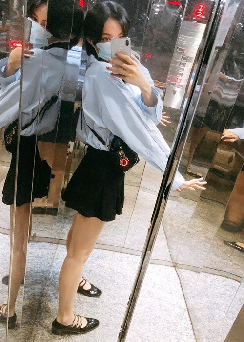 Sau Hoa hậu ảnh, Hạ Vi hoạt động với tư cách người mẫu ảnh. Ngoài ra, cô còn tham gia đóng MV ca nhạc.