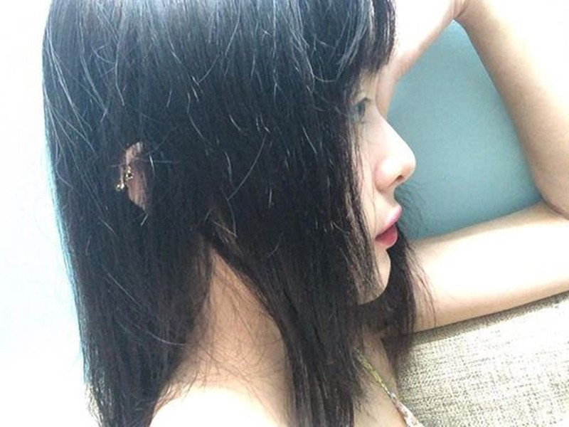 Chuyện tình cảm hiện tại của Hạ Vi là một ẩn số.