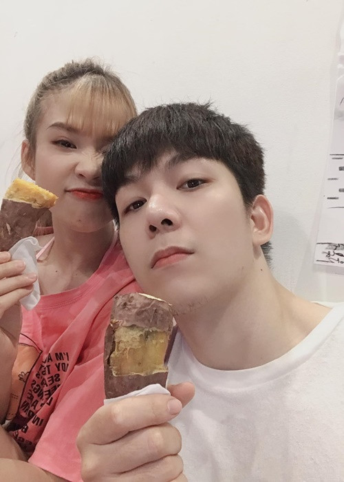 Đến nay, Khởi My và ông xã kém 4 tuổi vẫn tận hưởng cuộc sống vợ chồng son đầy ngọt ngào.