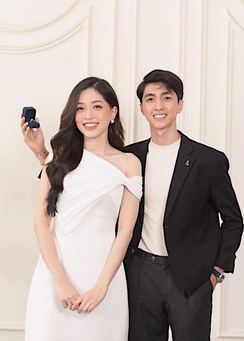 Ban đầu, Bình An định cầu hôn Phương Nga vào Giáng sinh năm 2021.