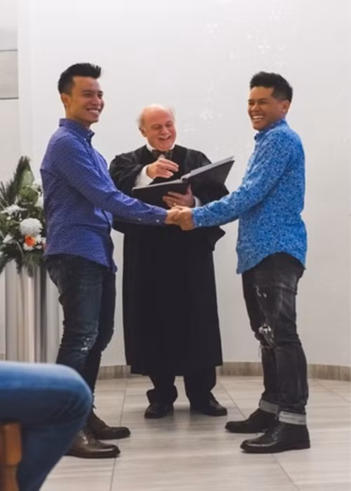 John Huy Trần - Huỳnh Nhiệm làm đám cưới vào năm 2018 sau 9 năm yêu đương. Ảnh: Vietnamnet