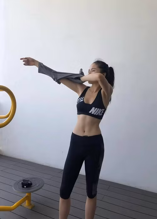 Cô chăm chỉ tập luyện, ăn uống khoa học. Hiện tại, Kỳ Duyên nặng 56 kg. Ảnh: FBNV