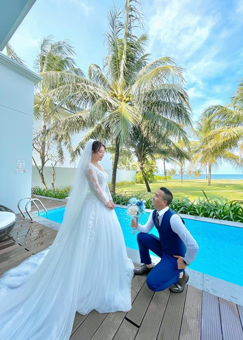 Không ít lần chụp ảnh cưới, cặp đôi vẫn chưa tổ chức hôn lễ.