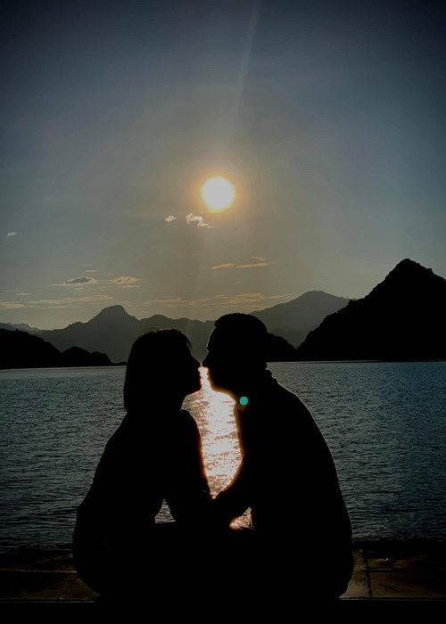 MC của "Chúng tôi là chiến sĩ" và người bạn đời còn dành nhiều có cánh cho đối phương.