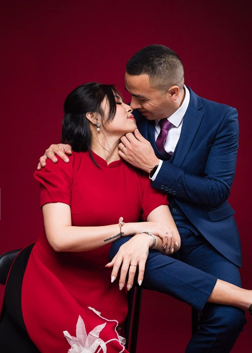 Ảnh tình tứ "ngọt lịm" của cặp đôi khiến dân tình ghen tỵ.