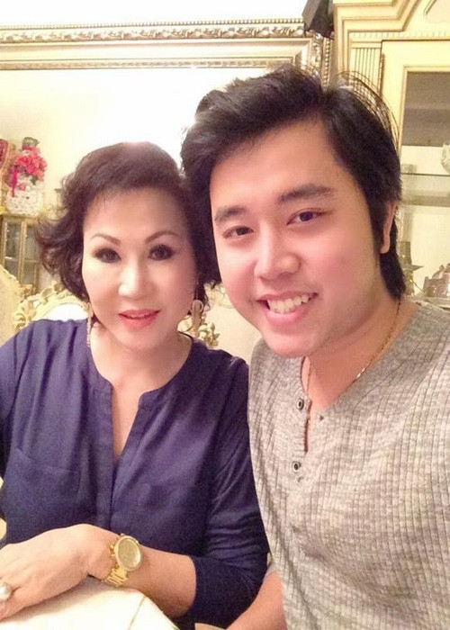 Tháng 10/2017, rộ tin đồn Vũ Hoàng Việt chia tay bạn gái hơn tuổi. Mãi đến đầu năm 2018, nam người mẫu mới thừa nhận không còn hẹn hò doanh nhân Yvonne Thúy Hoàng. Ảnh: Lao động