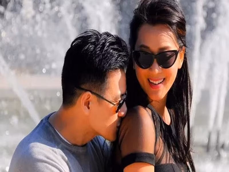 Kỳ Duyên từng cho biết, cô và Duy Hân vẫn là bạn tri kỷ và giữ liên lạc với nhau. Theo Người đưa tin, nữ MC cũng không ngại thú nhận đôi khi vẫn "chung giường" với tình cũ. Ảnh: Dân Trí