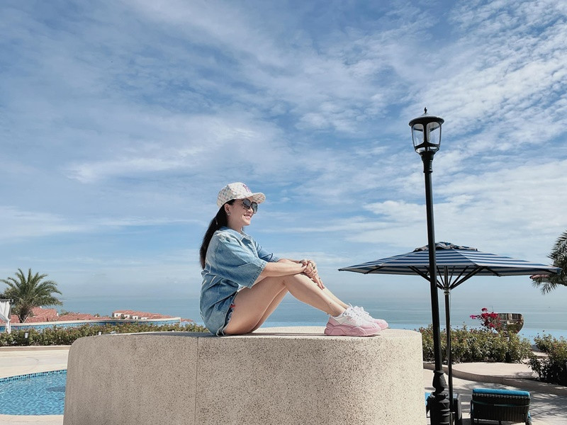 Từng bị chê già, xấu hơn chồng, Anh Thơ lột xác ngỡ ngàng.