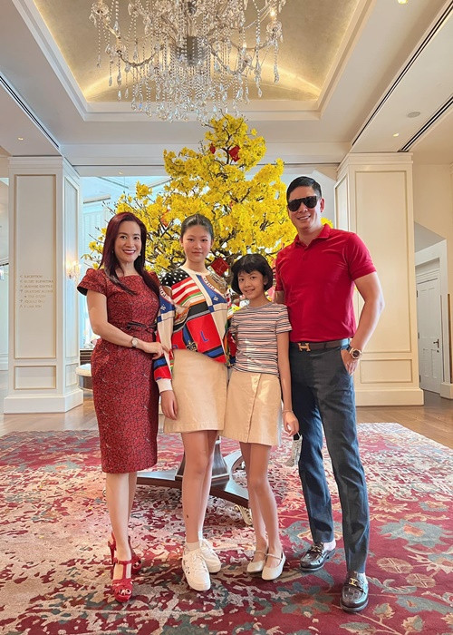 Hai con gái của vợ chồng Bình Minh đều lớn phổng phao.