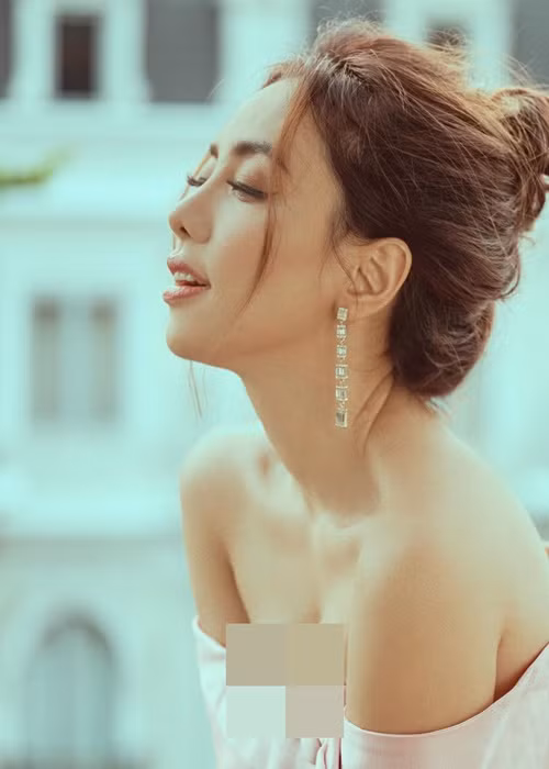 Lan Trinh lâu nay chuộng trang phục khoe vòng một căng đầy.