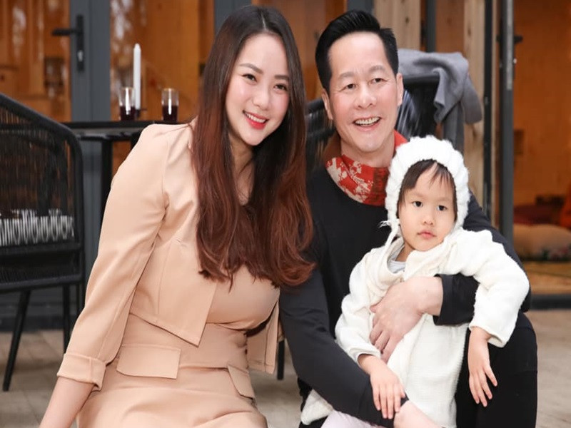 Mỗi mùa Valentine, mỹ nhân Việt đua nhau khoe quà khủng. Dịp Valentine năm 2021, người mẫu Phan Như Thảo hạnh phúc chia sẻ món quà lớn nhất của ông xã Đức An là toàn bộ tài sản mà anh đang có. Ảnh: FBNV