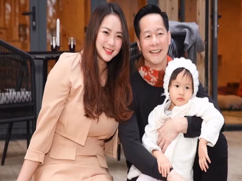 Mỗi mùa Valentine, mỹ nhân Việt đua nhau khoe quà khủng. Dịp Valentine năm 2021, người mẫu Phan Như Thảo hạnh phúc chia sẻ món quà lớn nhất của ông xã Đức An là toàn bộ tài sản mà anh đang có. Ảnh: FBNV