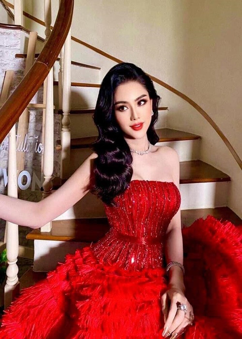 Lâm Khánh Chi chia sẻ, hiện tại cô chưa có người mới.