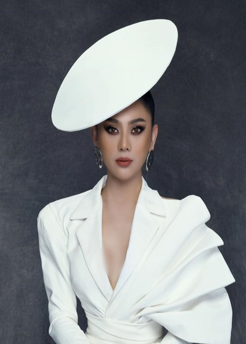 Lâm Khánh Chi khẳng định từ khi chia tay Phi Hùng, cô chưa có người mới vì vẫn còn thương anh và muốn cho anh một cơ hội.