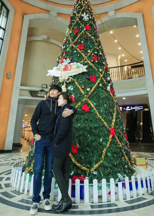 Quý Bình ngầm xác nhận có tin vui khi cảm ơn những bình luận chúc mừng gia đình Quý Bình sắp có thành viên mới.