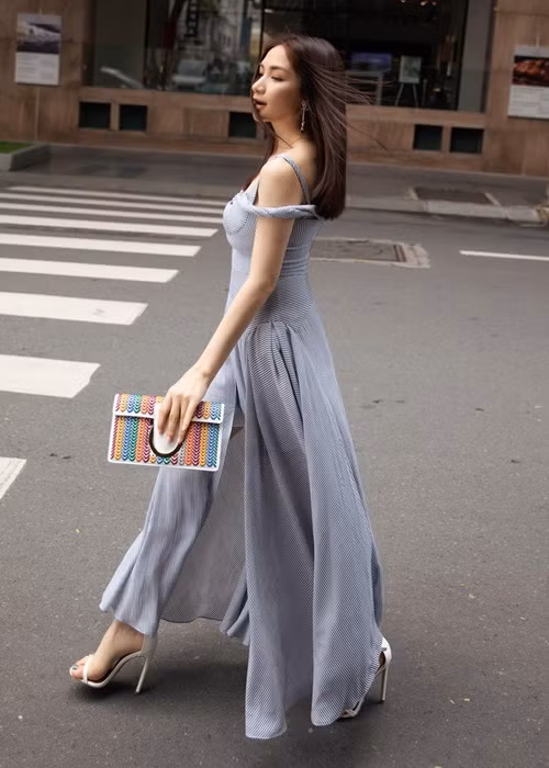 Hòa Minzy còn kiếm tiền nhiều nhờ buôn bán bất động sản. Nữ ca sĩ từng cho biết, cô muốn làm nhà bất động sản vì muốn trở thành một người mẹ giàu có.