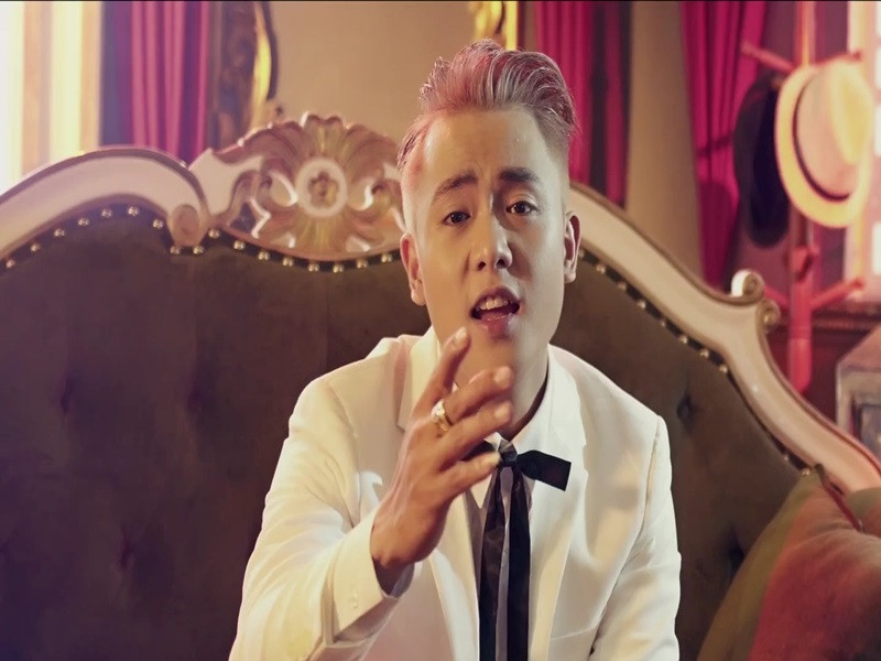 Diệp Thanh Phong từng ra mắt các MV như “Vạn vật thay đổi vật chất lên ngôi”, “Em của kỷ niệm”, “Chia đôi bầu trời”… Ảnh: Zing