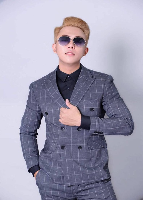 Sản phẩm nổi bật nhất của nam ca sĩ bị bắt giữ là phim ca nhạc “Tứ đại học đường” có 18 triệu lượt xem. Ảnh: Gia đình Việt Nam