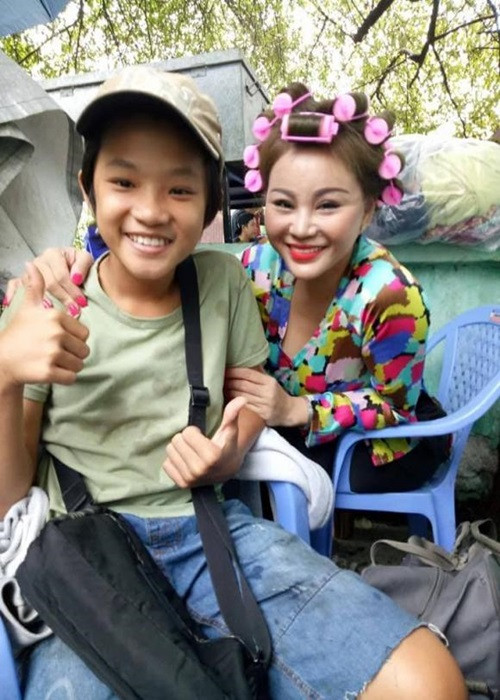 Theo Zing, Bảo Bảo đóng phim từ lúc hơn 10 tuổi. Anh từng góp mặt trong các bộ phim “Gia đình vui nhộn”, “Lật mặt” 3, “Ở đây có nắng”, “Song Lang”, “Một lần đi bụi”, “Gạo nếp gạo tẻ”,...Ảnh: Công lý và xã hội