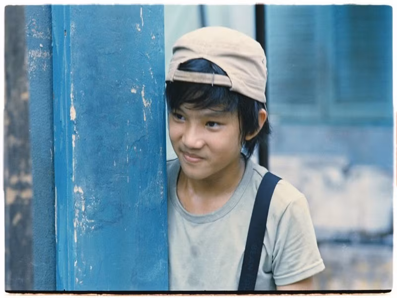 Đạo diễn Nguyễn Hữu Tuấn từng mời Bảo Bảo đóng “Mặt trời con ở đâu”, đánh giá nam diễn viên giỏi và ngoan. "Tiếc là con chưa kịp có giải thưởng nào để được ghi nhận cho xứng đáng. Đây là lỗi của chú", nam đạo diễn chia sẻ. Ảnh: Zing