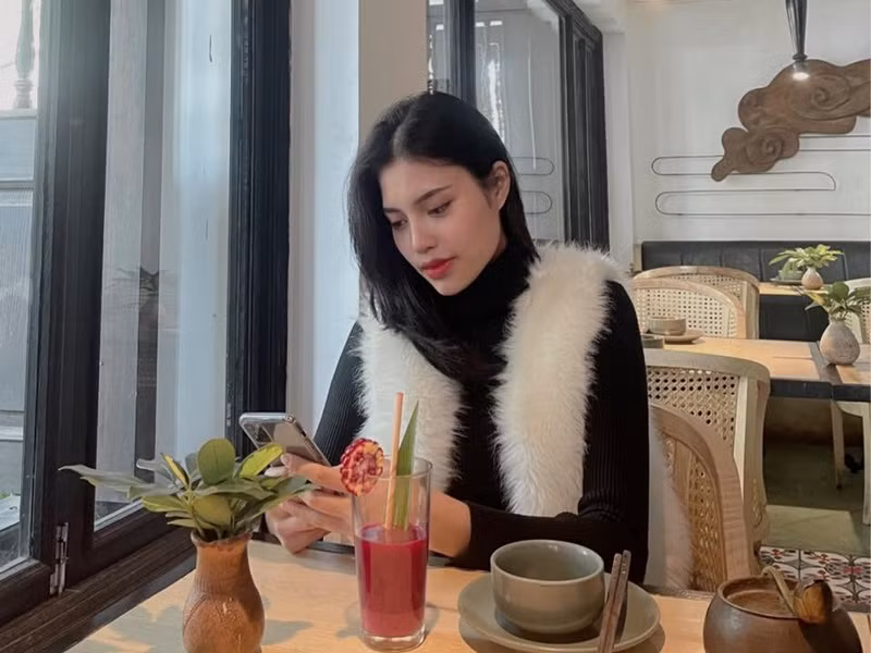 Người mẫu Nguyễn Tuyết cũng qua đời đầu năm 2022. Cụ thể, vào ngày 19/1, sau tai nạn ở Phú Quốc, Nguyễn Tuyết ra đi khi mới 29 tuổi. Ảnh: FBNV