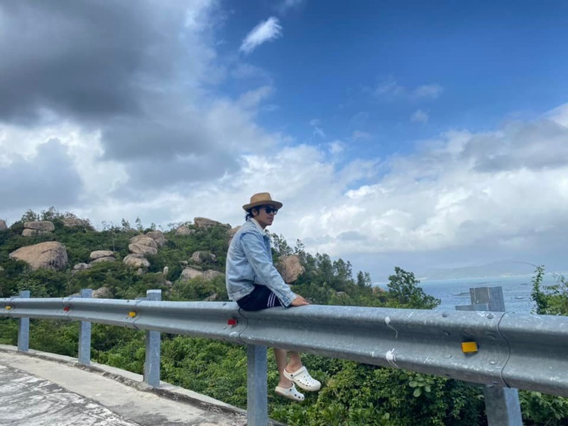 Nam diễn viên vẫn kín tiếng về chuyện tình cảm. Theo Thanh Bình, anh đang tìm hiểu người mới nhưng muốn giữ kín danh tính vì nửa kia không làm trong lĩnh vực nghệ thuật. Ảnh: FBNV