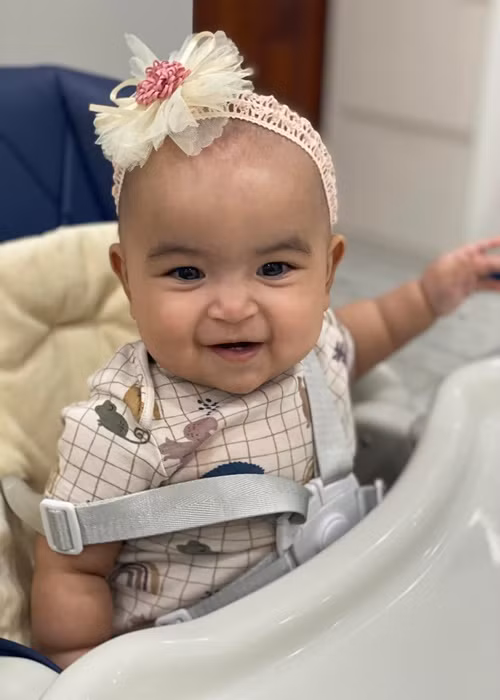 Bé Moon bụ bẫm, cứng cáp.