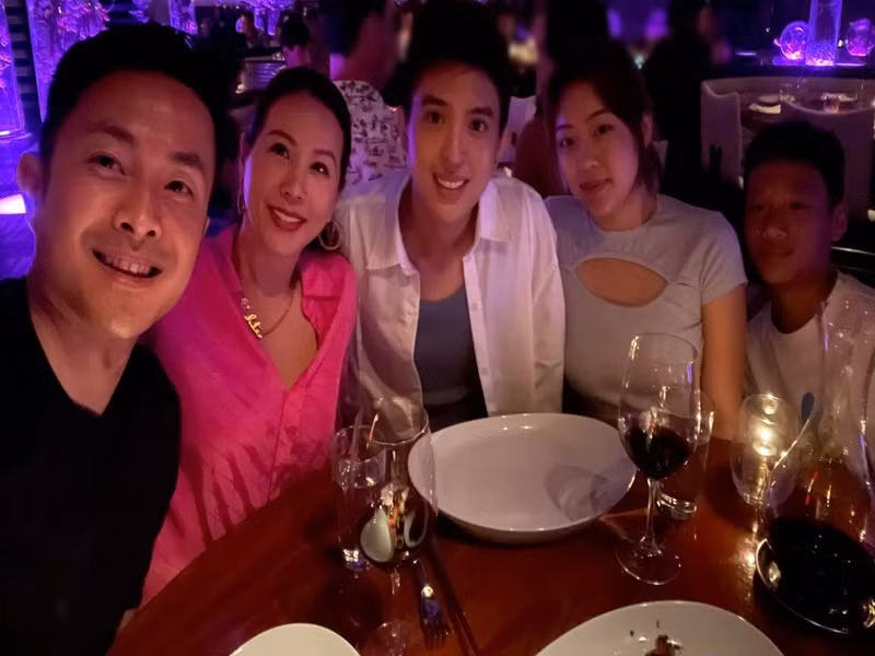 Mới đây, trong cuộc phỏng vấn với Pháp luật và bạn đọc, Thu Hoài hé lộ mối quan hệ giữa cô và gia đình Trí Tống sau khi kết hôn. Cô cho biết, bố mẹ của Trí Tống không đồng ý cuộc hôn nhân. Đến thời điểm này, Thu Hoài chưa muốn cũng như chưa sẵn sàng gặp bố mẹ của Trí Tống.