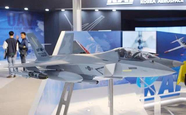 Phiên bản đầu tiên KF-X Block 1 là cấu hình vừa được thông qua sẽ có RCS tương đương với các tiêm kích thế hệ 4 và 4+ hiện nay đó là F/A-18E/F, Rafale hay Eurofighter Typhoon.