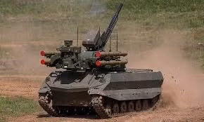 Nguồn tin này cho biết, hiệu suất hoạt động của Uran-9 tại thực địa bị đánh giá là kém và không thể thay thế vai trò của người lính trên chiến trường, làm tăng chi phí, cồng kềnh và không làm thay đổi năng lực tác chiến của một đơn vị bộ binh cơ giới có trang bị nó.