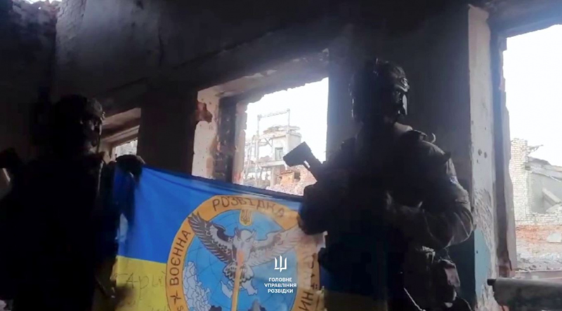 Tại khu vực Vovchansk, Quân đội Ukraine đã thành công trong việc giành lại nhà máy vật liệu xây dựng (VLXD) từ tay Quân đội Nga. Ảnh: Cắt từ video.