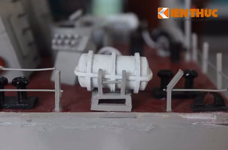 Phao cứu sinh được trang bị trên tàu 12418 Molniya.