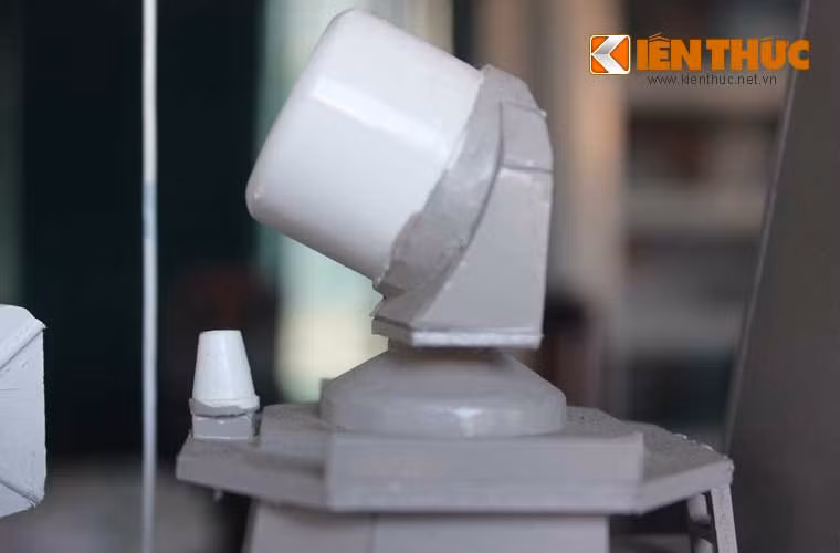 Radar điều khiển hỏa lực MR123 Vympel dùng điều khiển pháo hạm AK-176 và pháo phòng không tầm thấp AK-630.