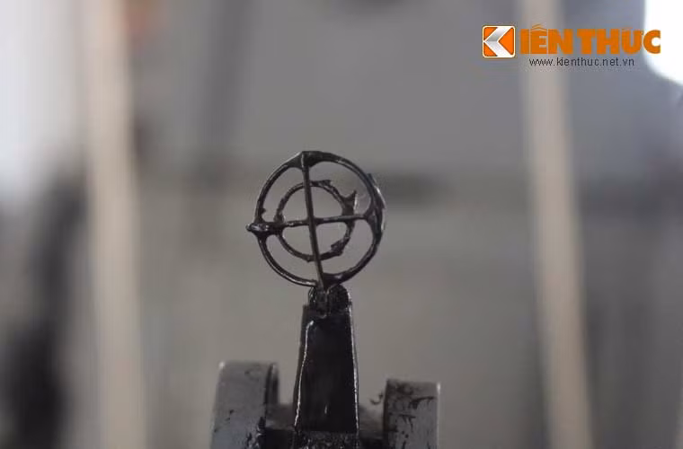 Kính ngắm quang học cho hệ thống tên lửa phòng không tầm thấp Igla.