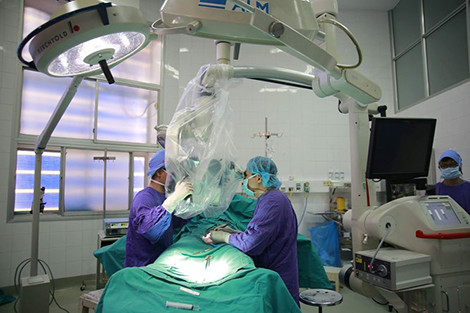 Nhung vu ghen tuong cat 