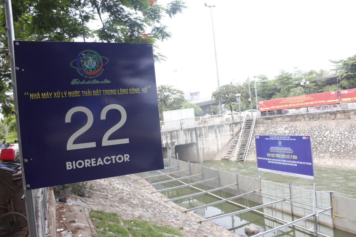 Hà Nội đang nỗ lực để giải quyết vấn đề ô nhiễm sông Tô Lịch.