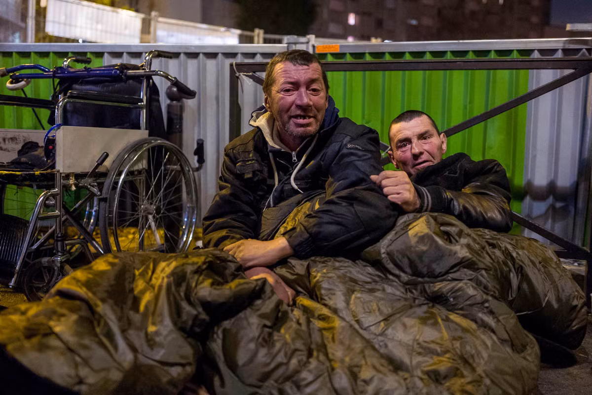 Ngac nhien cuoc song nguoi vo gia cu giua long thu do Paris-Hinh-4