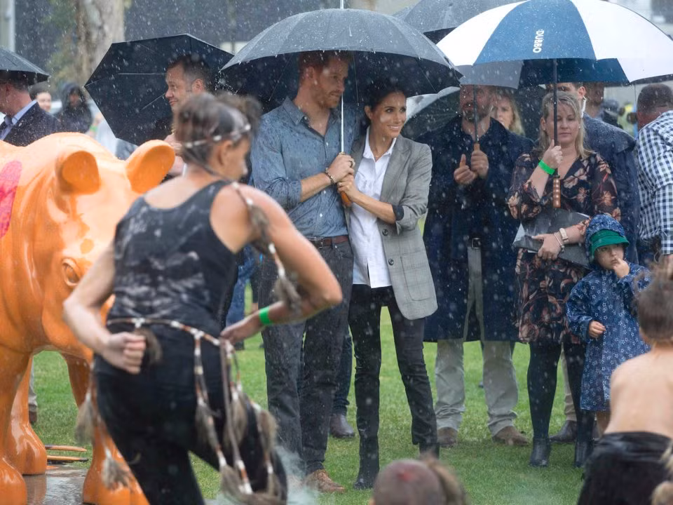 Khoanh khac an tuong nhat cua vo chong Hoang tu Harry nam 2018-Hinh-9