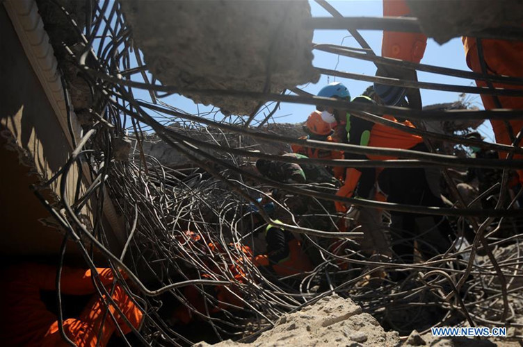 Được biết, phần lớn nạn nhân thiệt mạng ở khu vực Kayangan phía bắc của đảo Lombok, một trong những nơi chịu ảnh hưởng nặng nề nhất trong trận động đất này. Ngoài ra, hơn 1.000 người bị thương và hơn 270.000 người đã phải sơ tán tới nơi an toàn. Ảnh: THX.